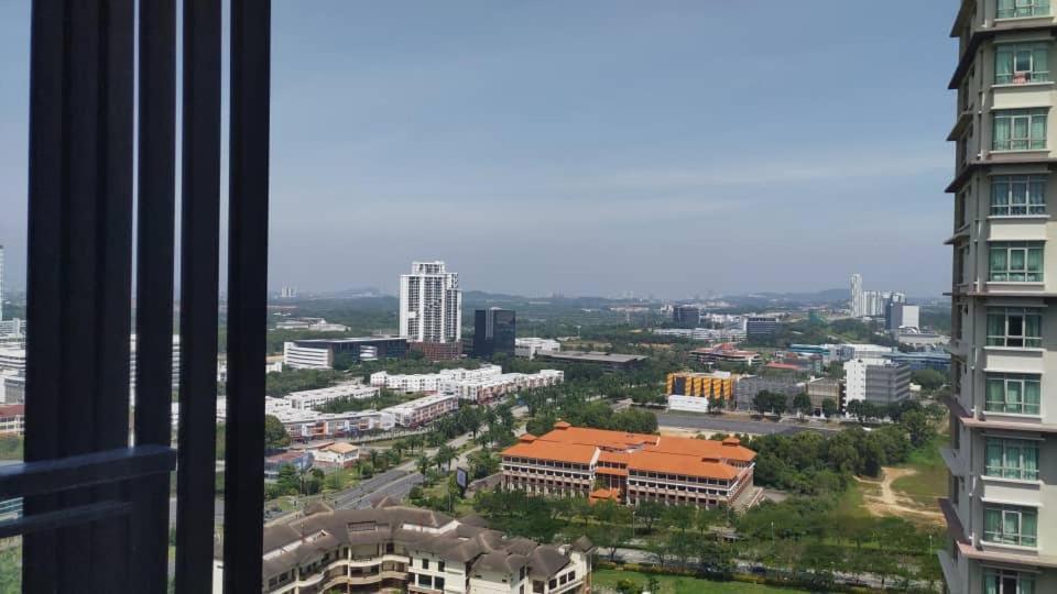 Cozy Studio Unit,Cyberjaya,Wifi, Netflix,Free Parking Extérieur photo