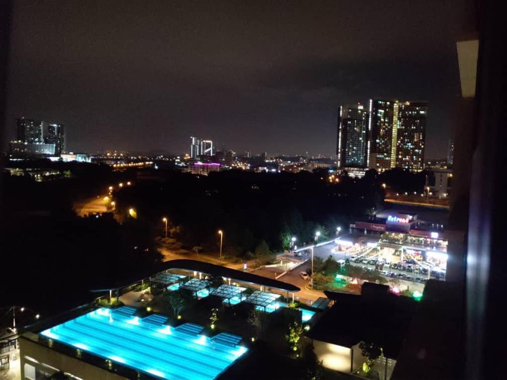 Cozy Studio Unit,Cyberjaya,Wifi, Netflix,Free Parking Extérieur photo